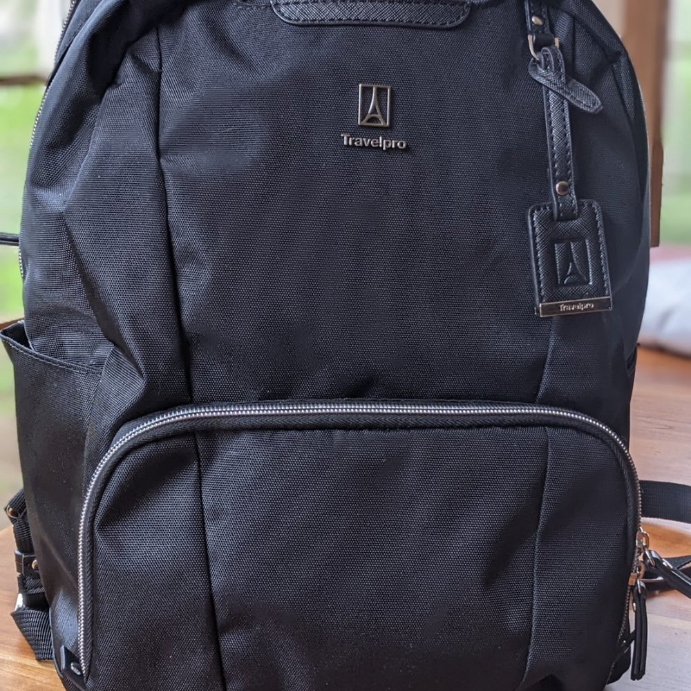 Travelpro Women's Maxlite 5 Laptop Backpack Black